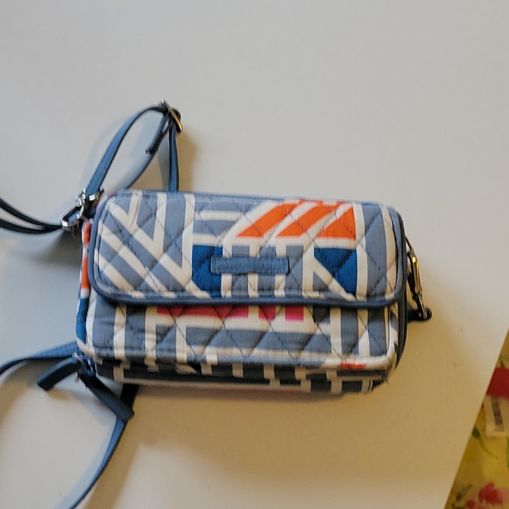 Vera bradley crossbody